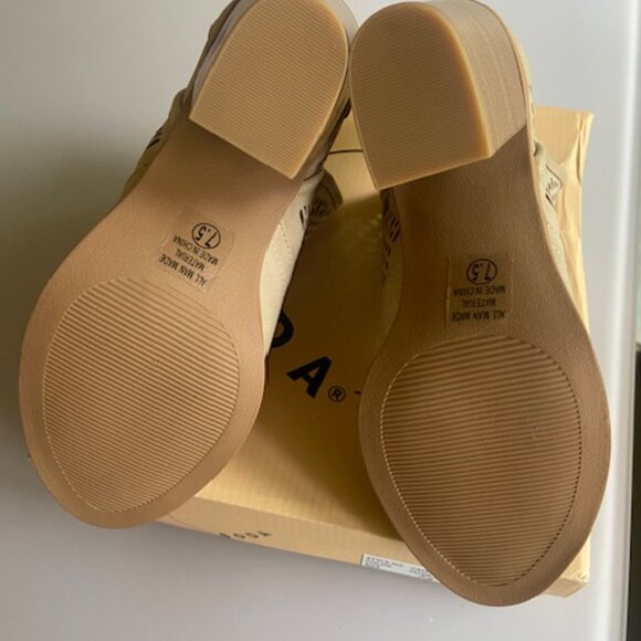 New in Box Soda Kathy Ankle Boots - Picture 8 of 9